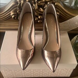 Badgley Mischa  Gold/Copper Heels in excellent condition. 4 inches high.